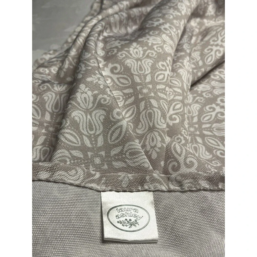 Laura Ashley Beige Tan & White Paisley Floral Tablecloth 58” x 81”